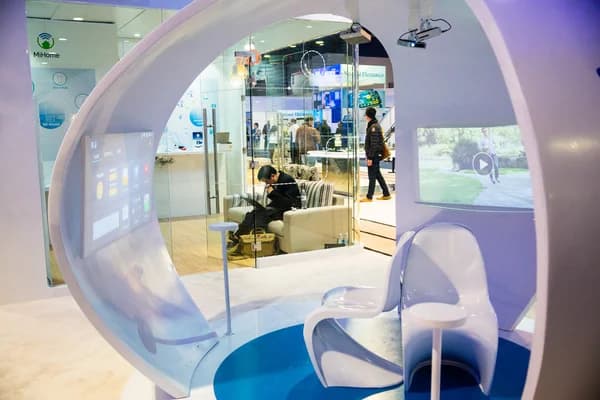 A New Experience for Your Tech Business: Benefits of Coworking Near CES Las Vegas