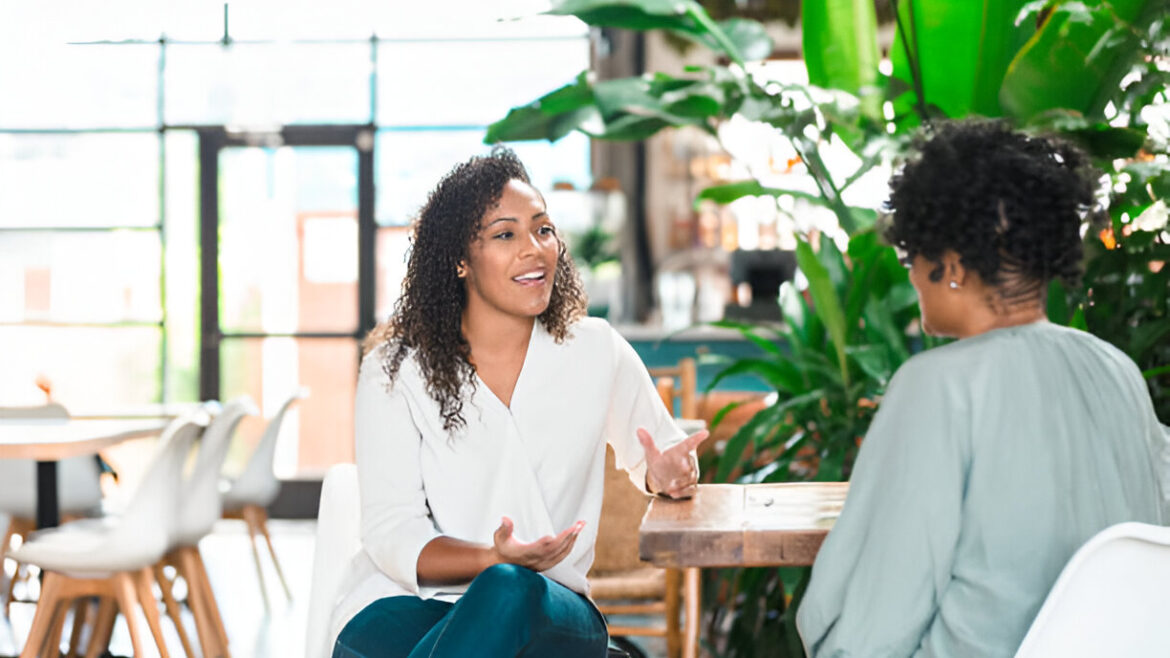 therapists discussing coworking for therapists in Las Vegas